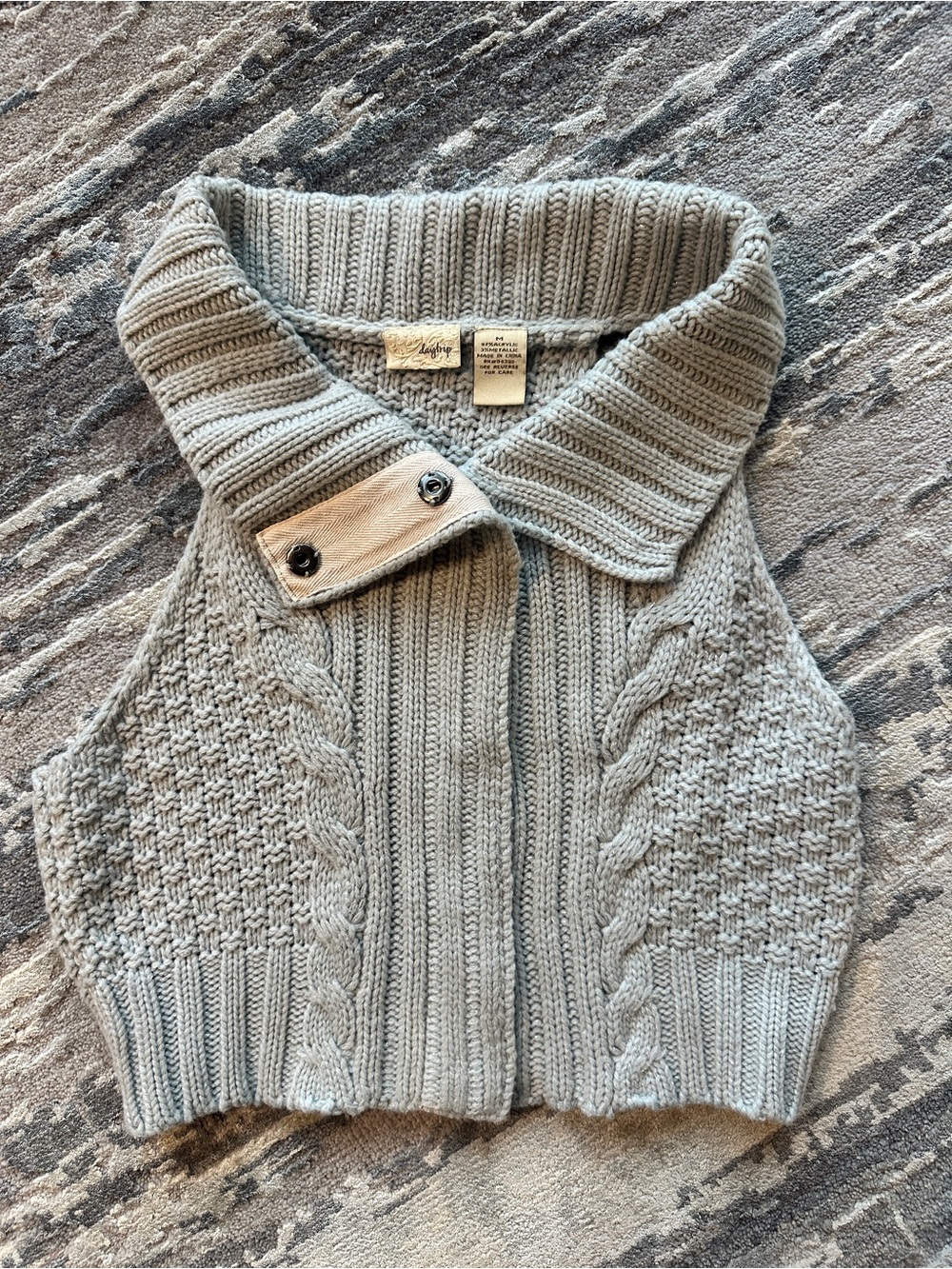 Vintage Y2K Daytrip Cable Knit Sweater Vest